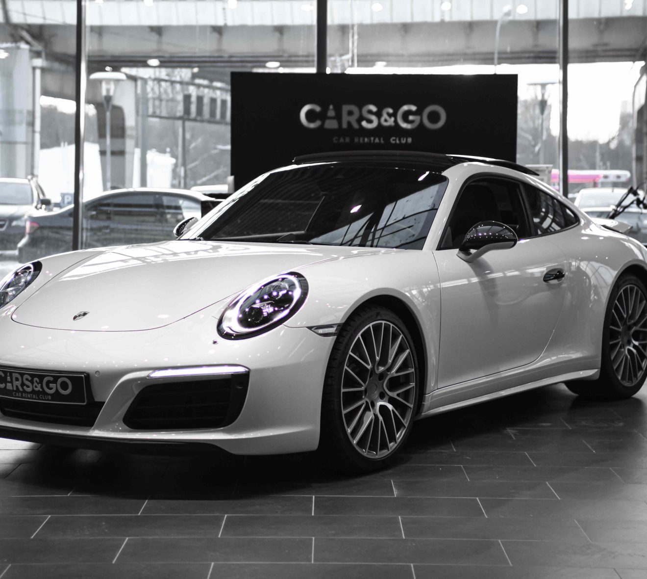 Porsche 911 CARRERA 4S